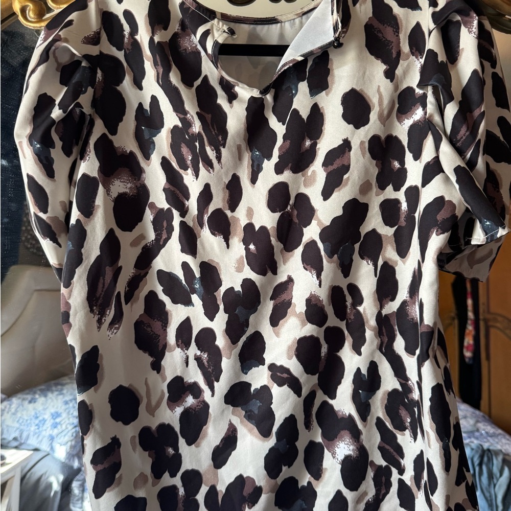 Stylish Leopard Print top - Picture 3 of 7